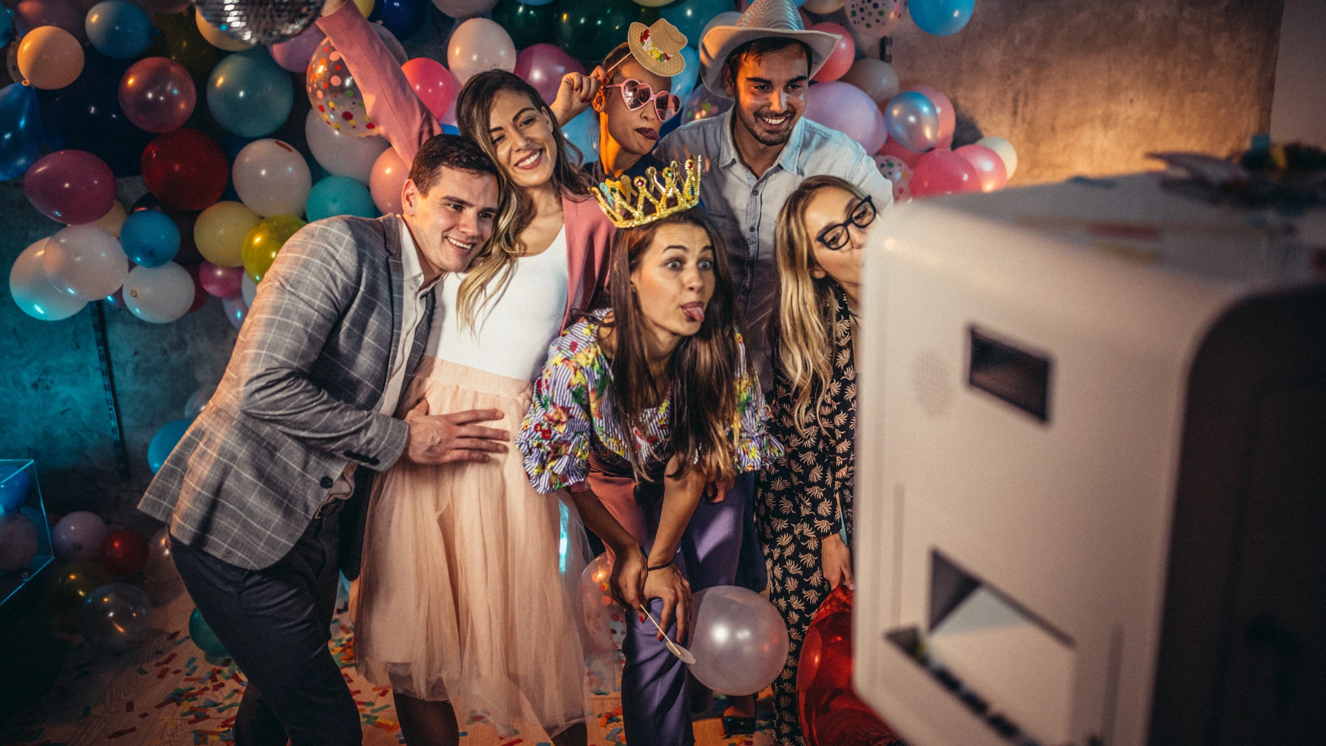 Invités lors d'une soirée festive à Rouen